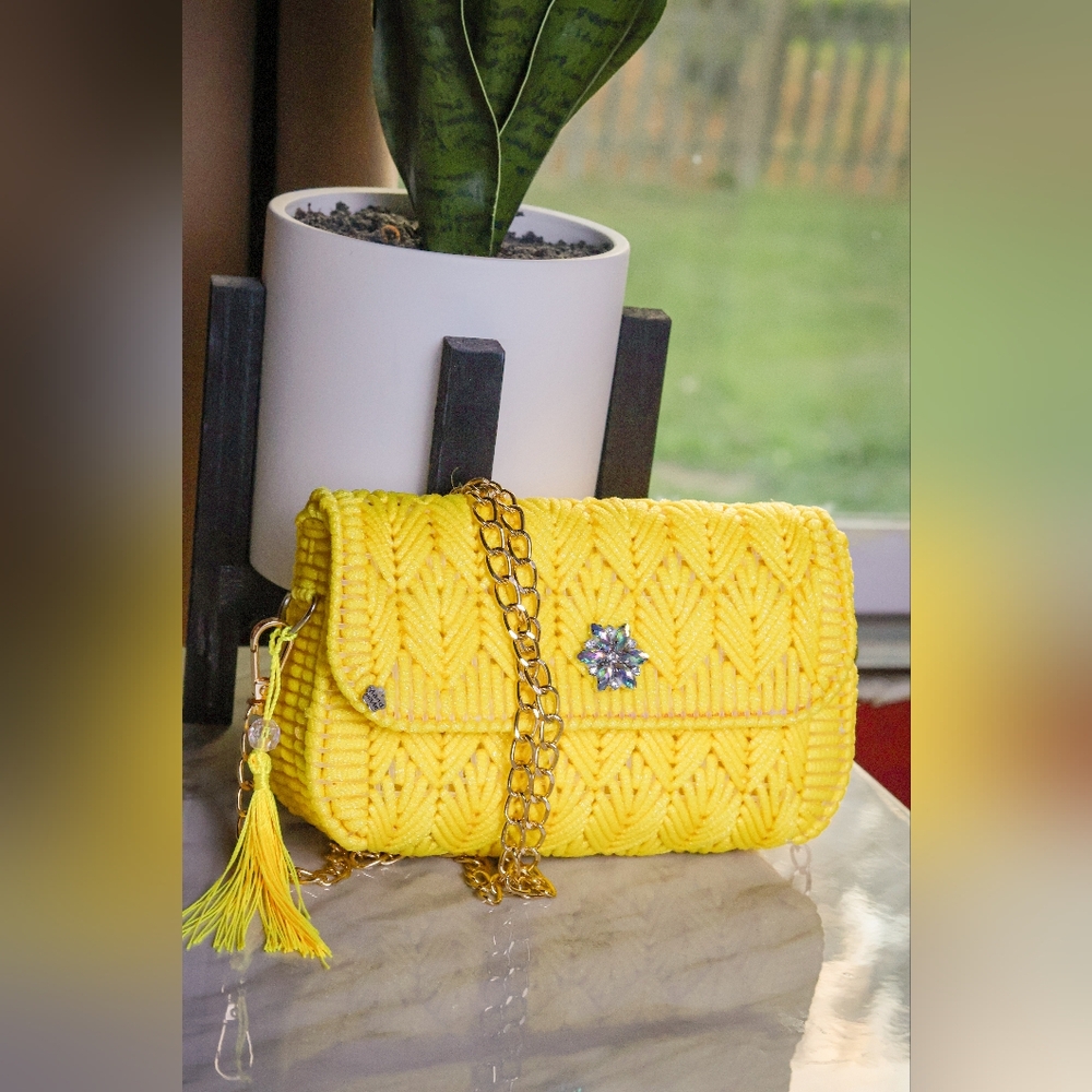 Crochet crossbody bag